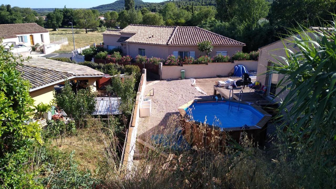 Poppey Vila Péret Exterior foto